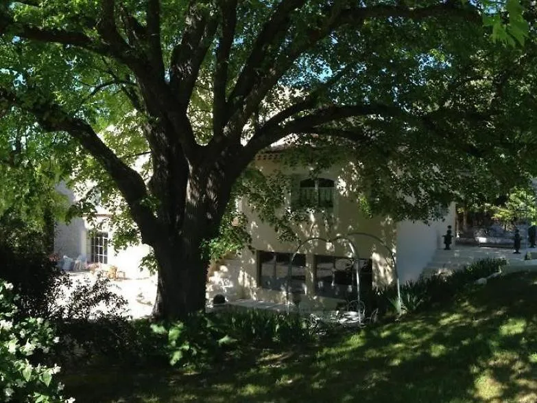 Le Moulin De Sonnailles Bed & Breakfast Cabries 3*,