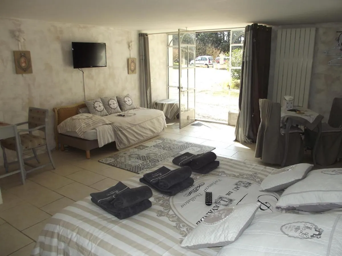 Le Moulin De Sonnailles Bed & Breakfast Cabries
